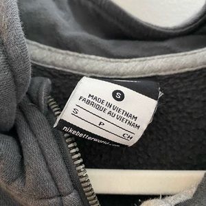 Charcoal Black NIKE sweater (small)